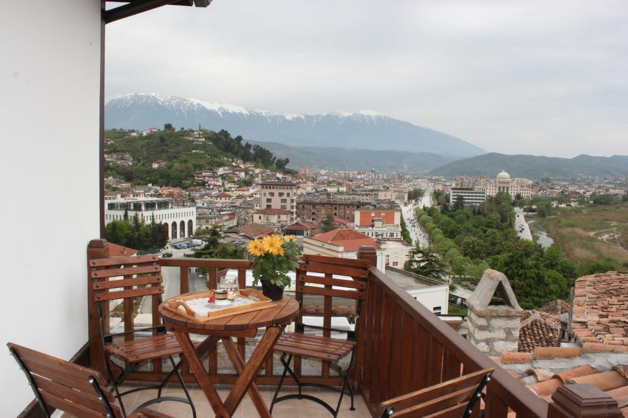 Guesthouse Arjan Berat Kültér fotó
