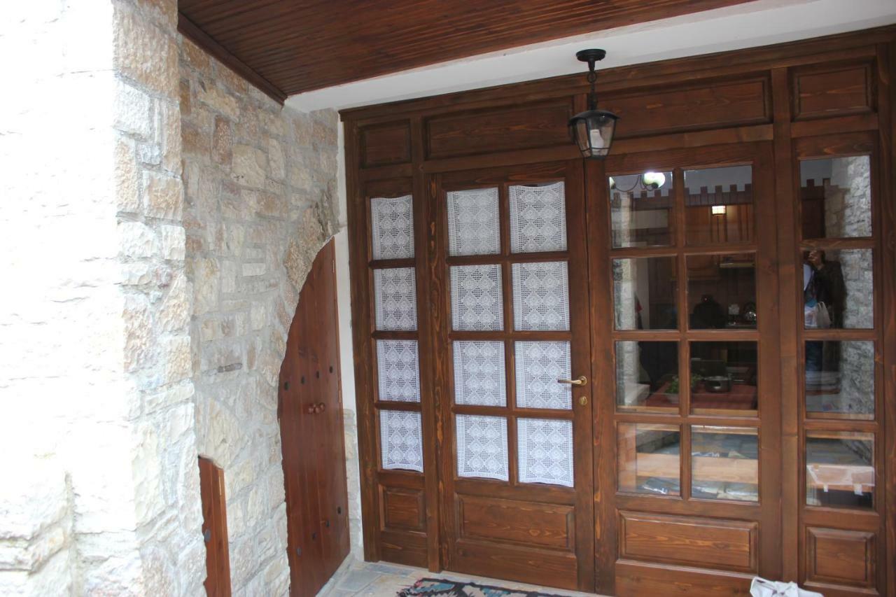 Guesthouse Arjan Berat Kültér fotó