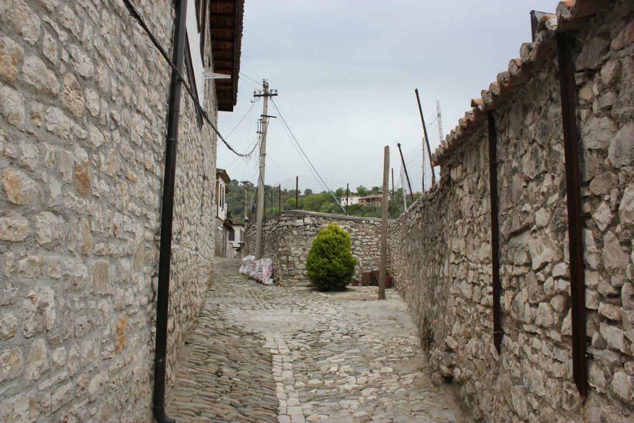 Guesthouse Arjan Berat Kültér fotó