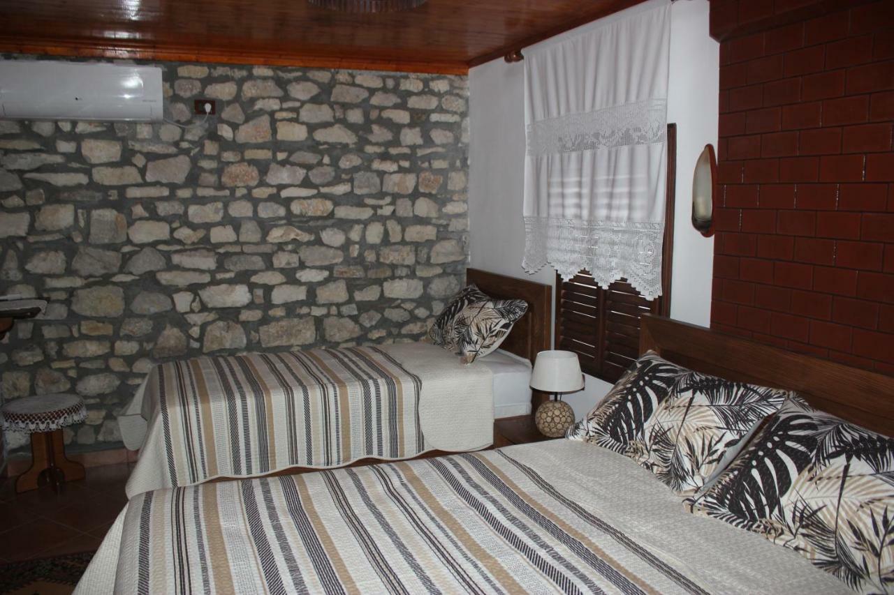 Guesthouse Arjan Berat Kültér fotó